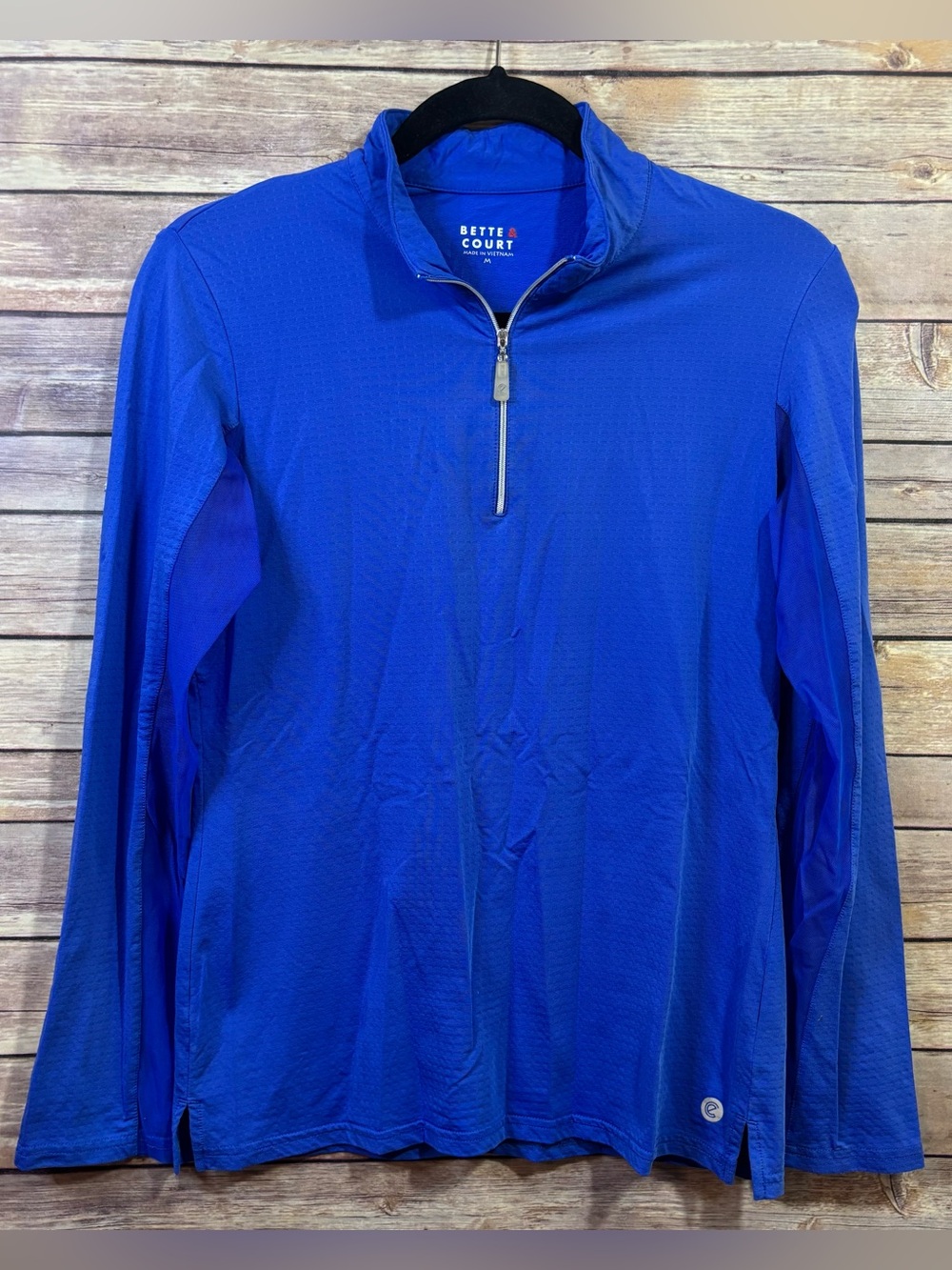 Bette & Court 1/4 zip long sleeve mesh shirt red Golf outdoors UV protection